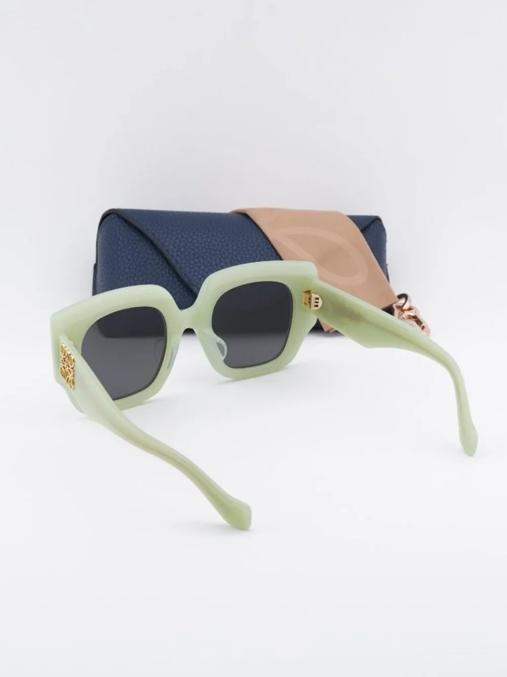 Loewe LW40129U 95A Square Sunglasses – Pastel Green\Grey